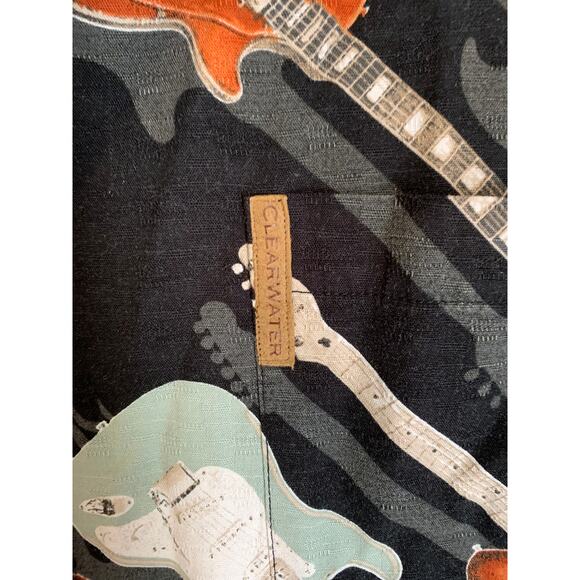 ClearWater Outfitters Guitar Men's  Large Black Print Short Sleeve Button Up - Picture 4 of 6